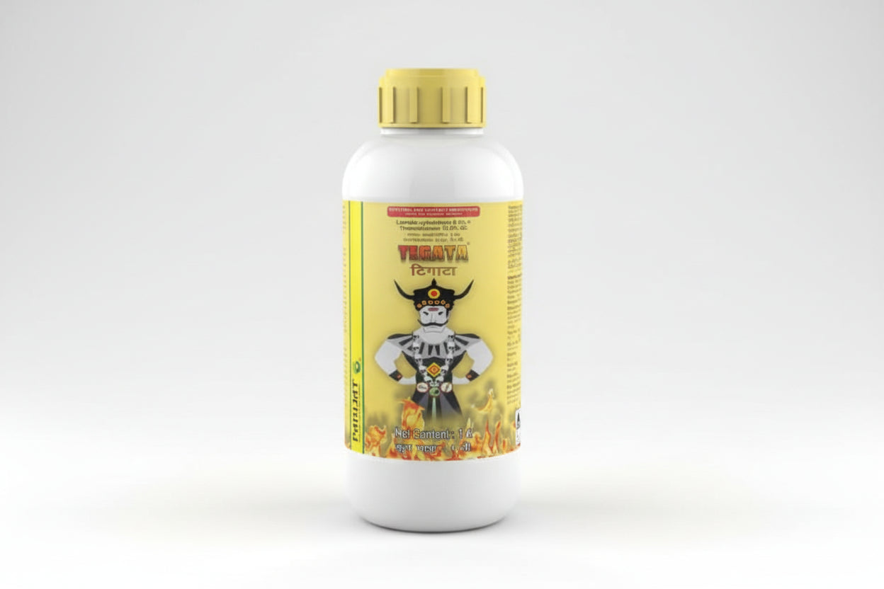 Parijaat Tegata Insecticide containing Emamectin Benzoate 5% SG for effective control of caterpillars, borers, and lepidopteran pests in agricultural crops.